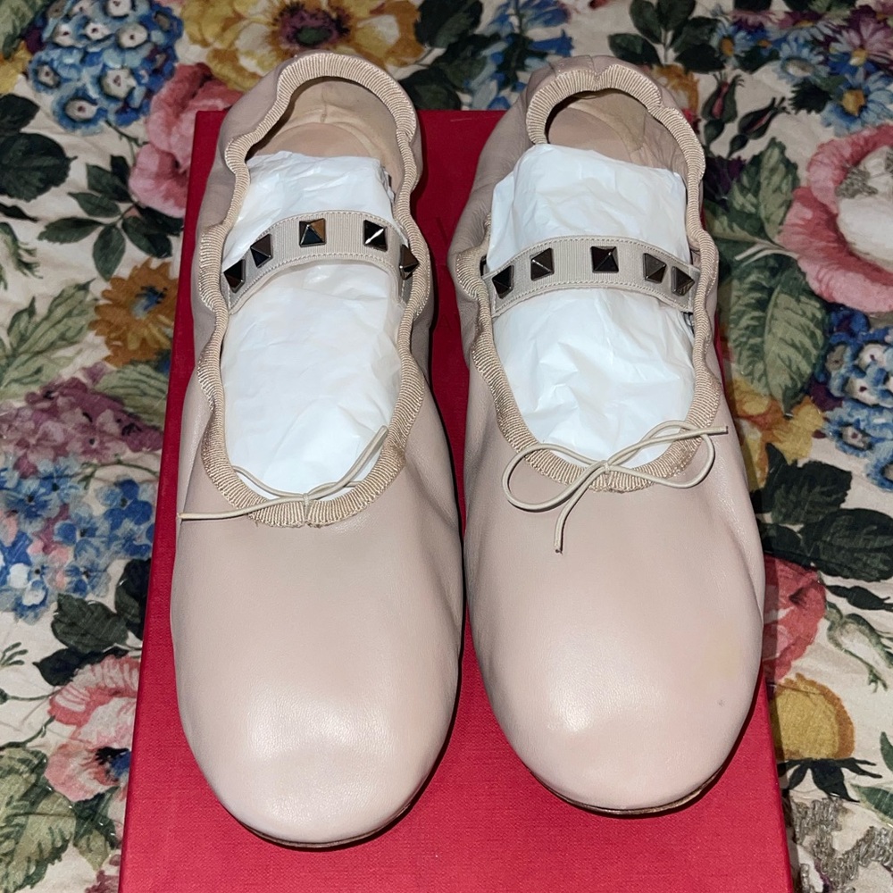 Valentino Rockstud Ballerina pink ballet flats 🩰size 41 NIB